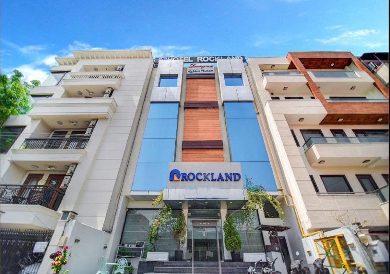 Hotel Rockland Panchsheel Enclave Нью-Дели Экстерьер фото