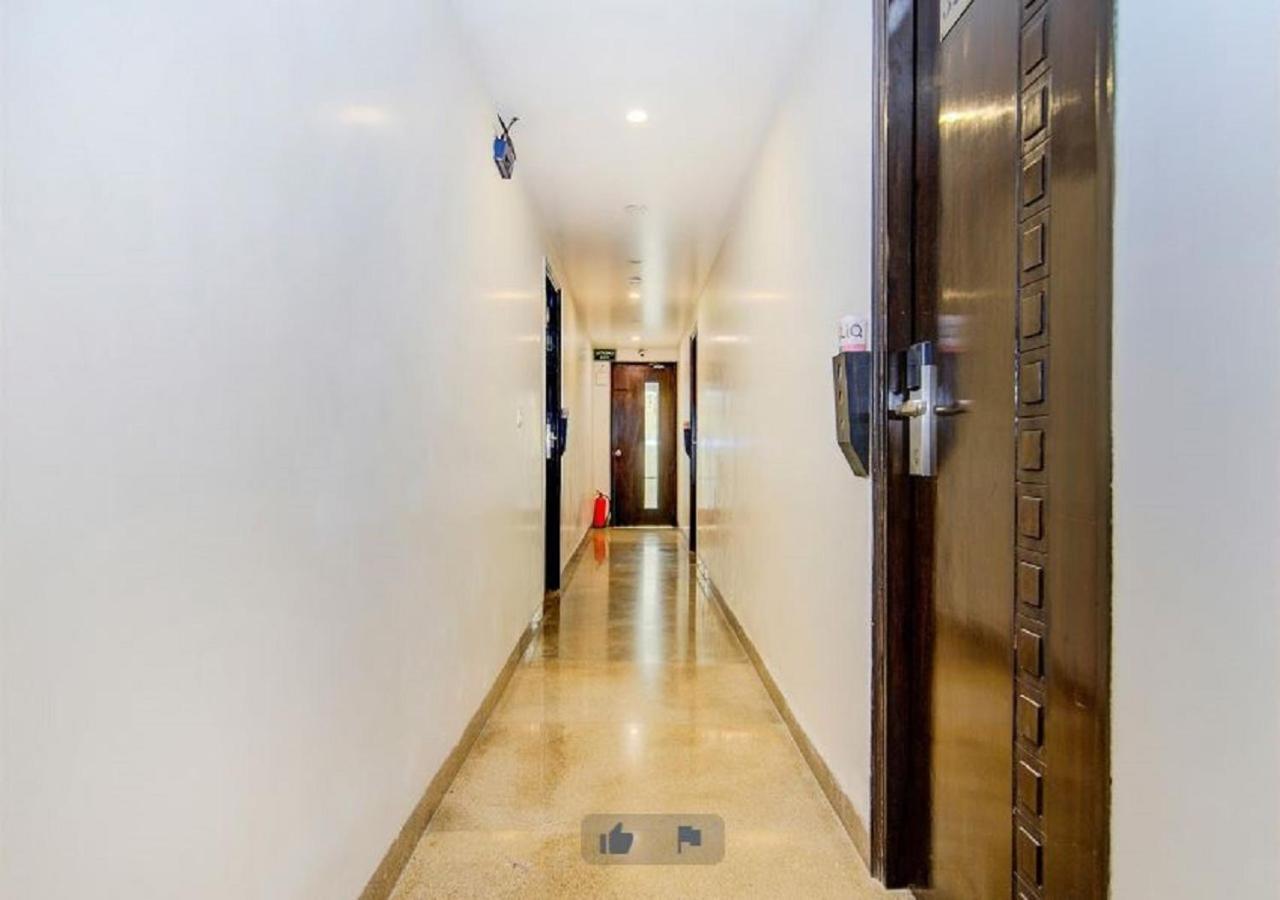 Hotel Rockland Panchsheel Enclave Нью-Дели Экстерьер фото